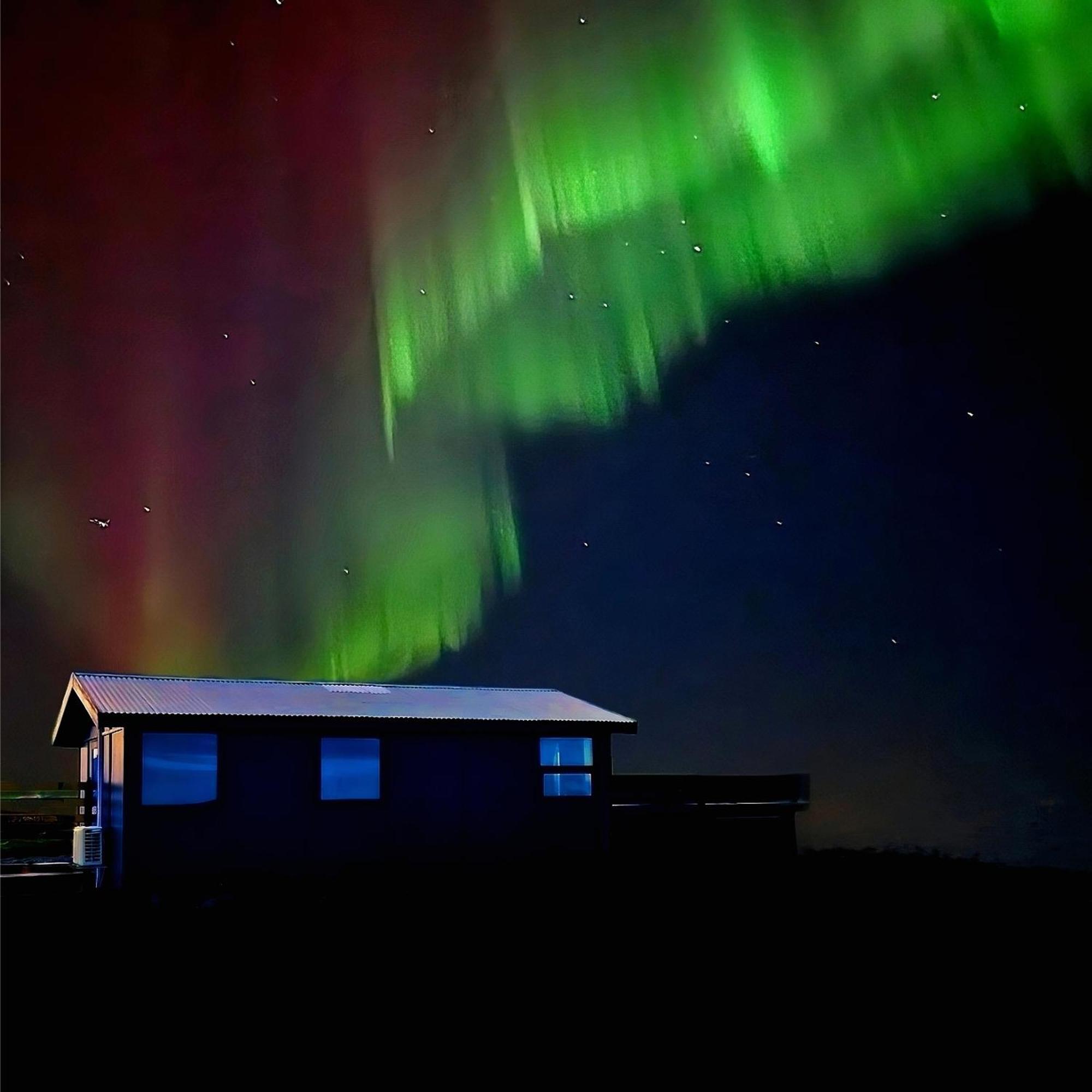 Green Farm Stay With Private Hot Tub Hvolsvöllur Extérieur photo