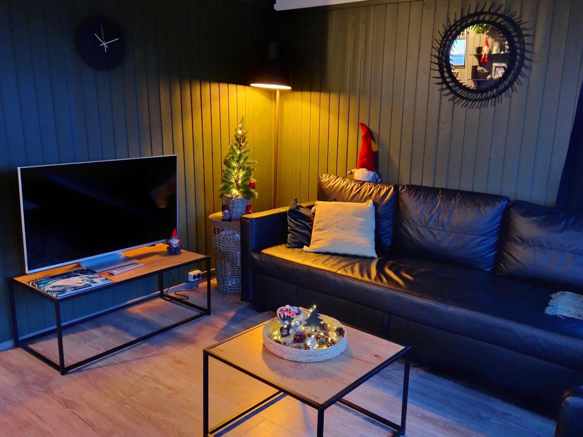 Green Farm Stay With Private Hot Tub Hvolsvöllur Extérieur photo